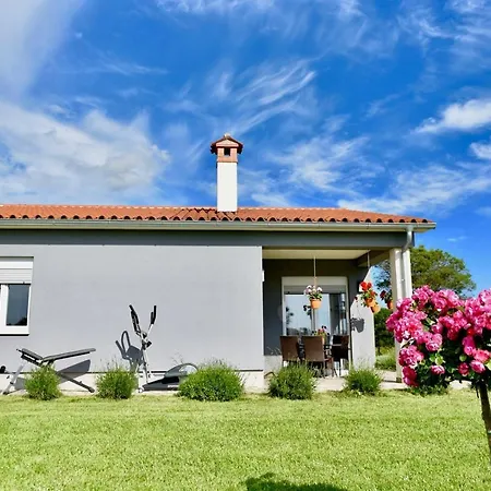 Guest house Ground Floor With Spacious Backyard 3*